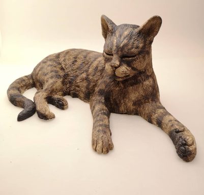 Skulpturenurne Katzenbeispiel